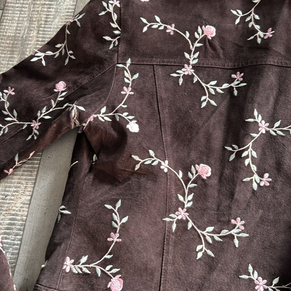 IN SUEDE Leather/Embroidery Jacket- size Small‎ - Picture 8 of 12